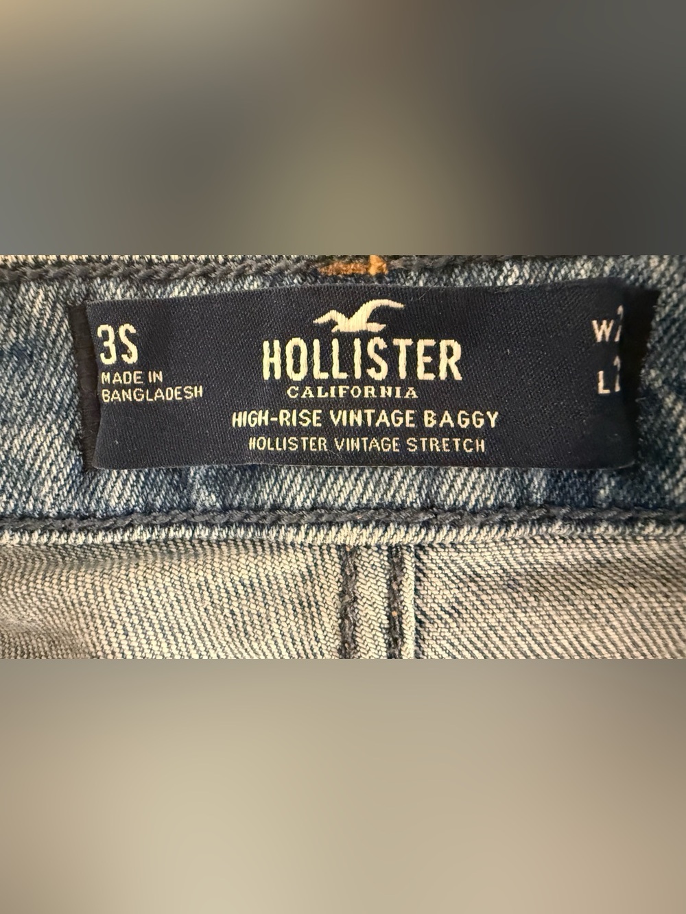 Hollister High Rise Vintage Baggy Jeans Distressed W26 L29 (Size 3S) - Picture 8 of 9